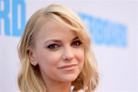 anna faris naked|Actor Anna Faris bares all in Super Bowl ad